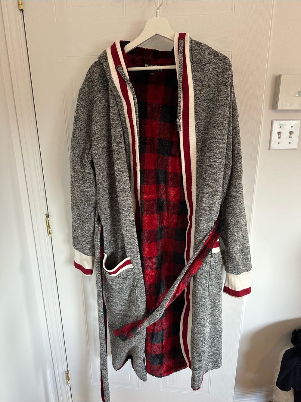 POOK UNISEX REVERSIBLE HOUSE COAT -Cozy Hooded Gray Jacket with Red Plaid Lining